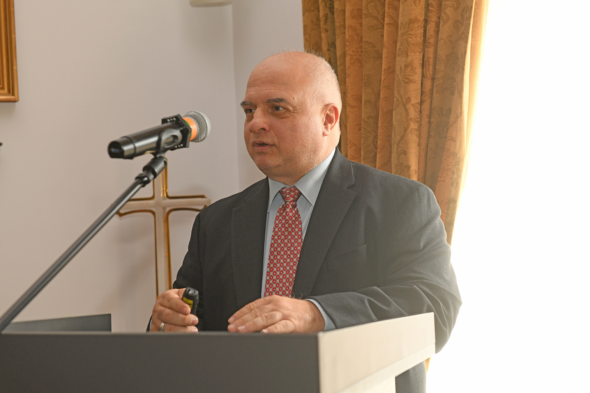 Prof. Petar Varbanov przemawia